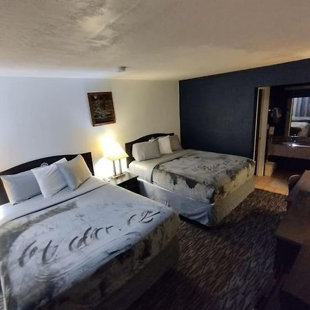 Hotel 2 Queen Beds Hotel Room 126 Wi-Fi Booking Stillwater Exterior foto